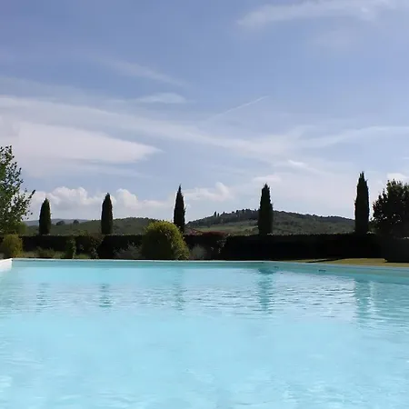 Countryhometuscany - Courtyard