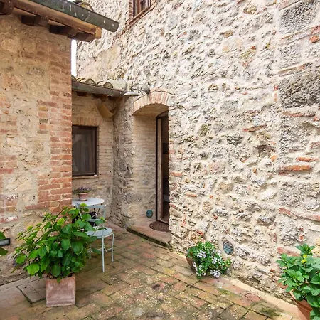 Holiday home Countryhometuscany - Courtyard *